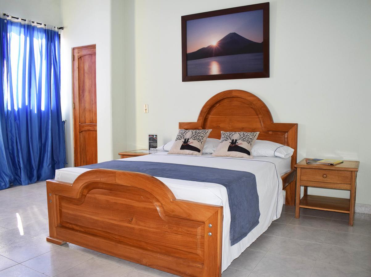 Hotel Punta De Aguila Necocli Exterior photo